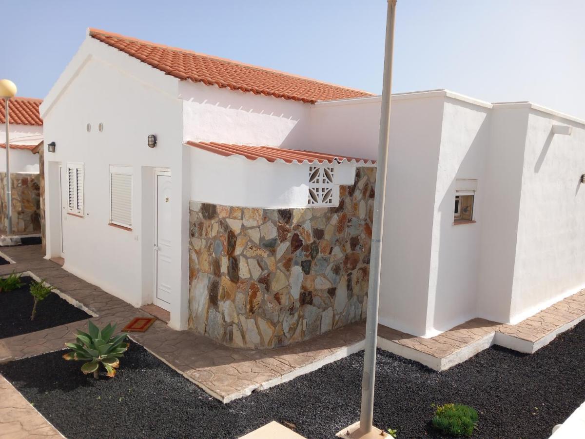 Maison Vue Mer Avec Piscine 칼레타데푸스테 외부 사진